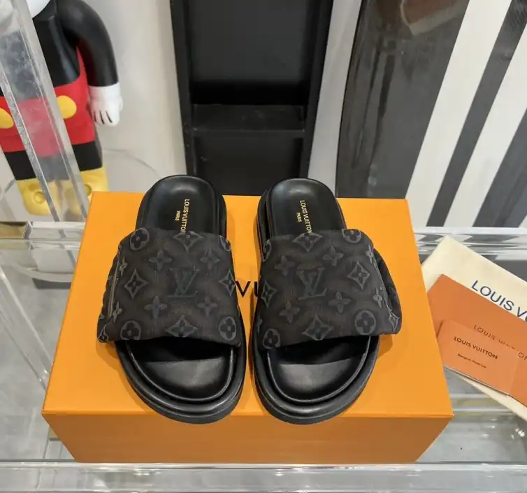 hype LV Slippers