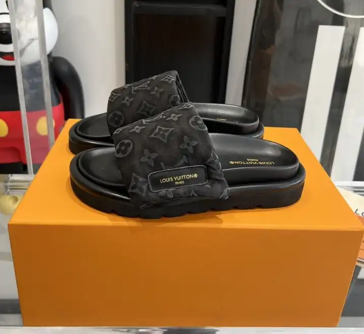 hype LV Slippers