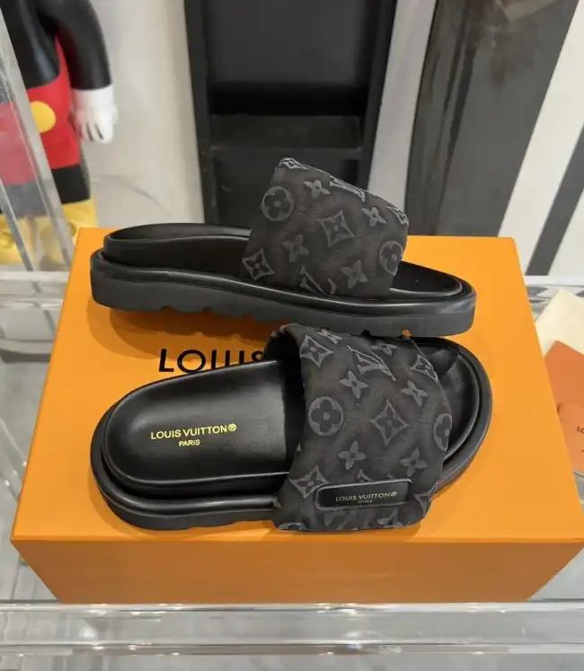 hype LV Slippers