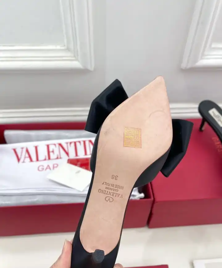 hype Valentino Slippers