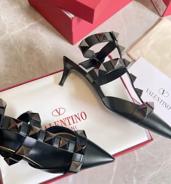 hype Valentino Sandals