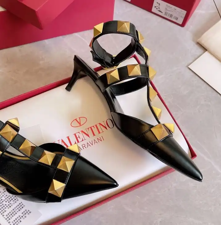 hype Valentino High Heels