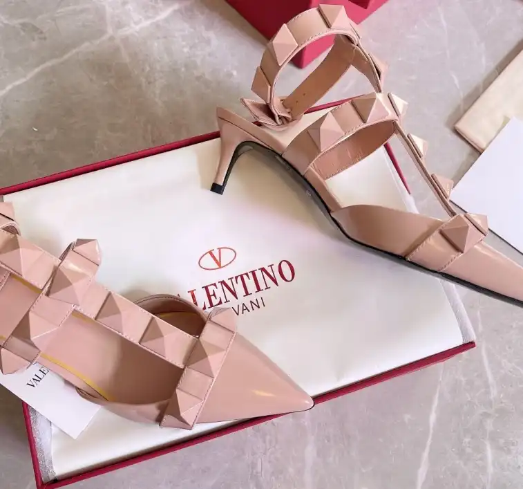 hype Valentino High Heels