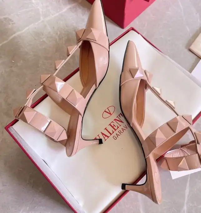 hype Valentino High Heels