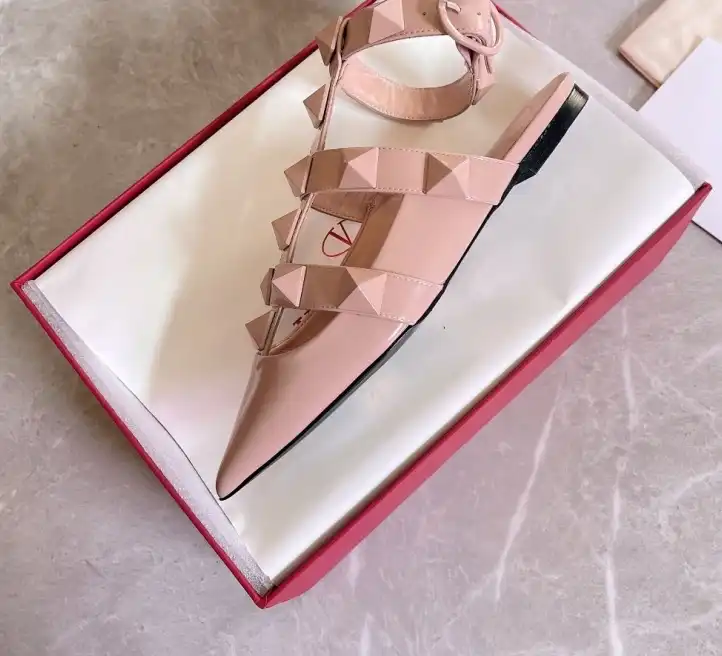 hype Valentino Sandals