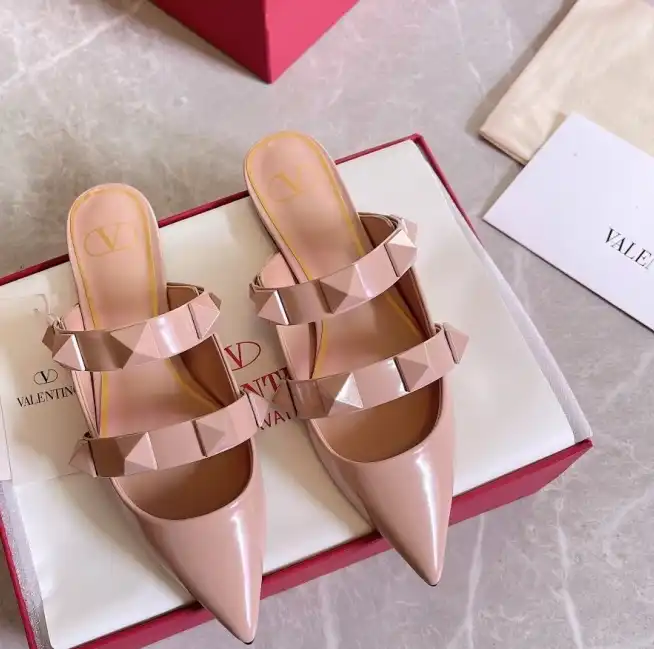 hype Valentino Sandals