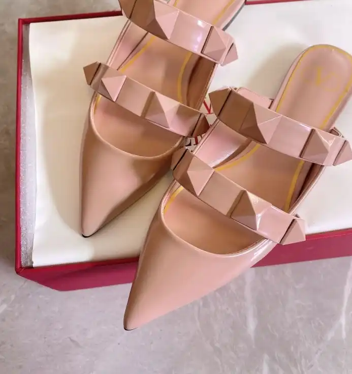 hype Valentino Sandals