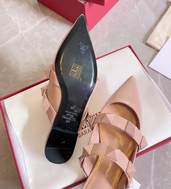 hype Valentino Sandals