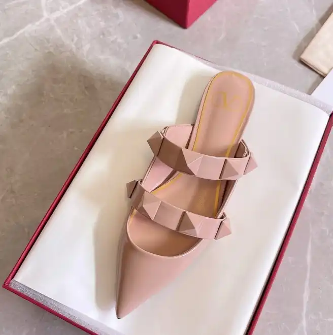 hype Valentino Sandals