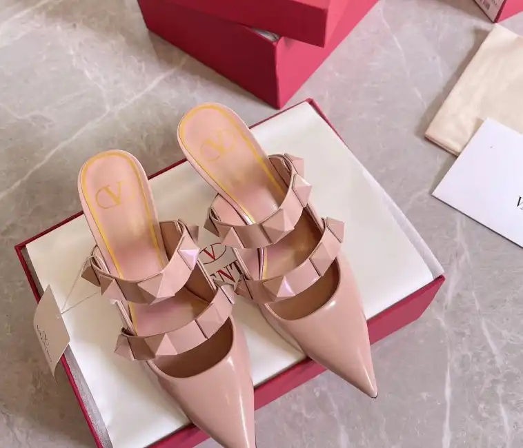 hype Valentino Sandals