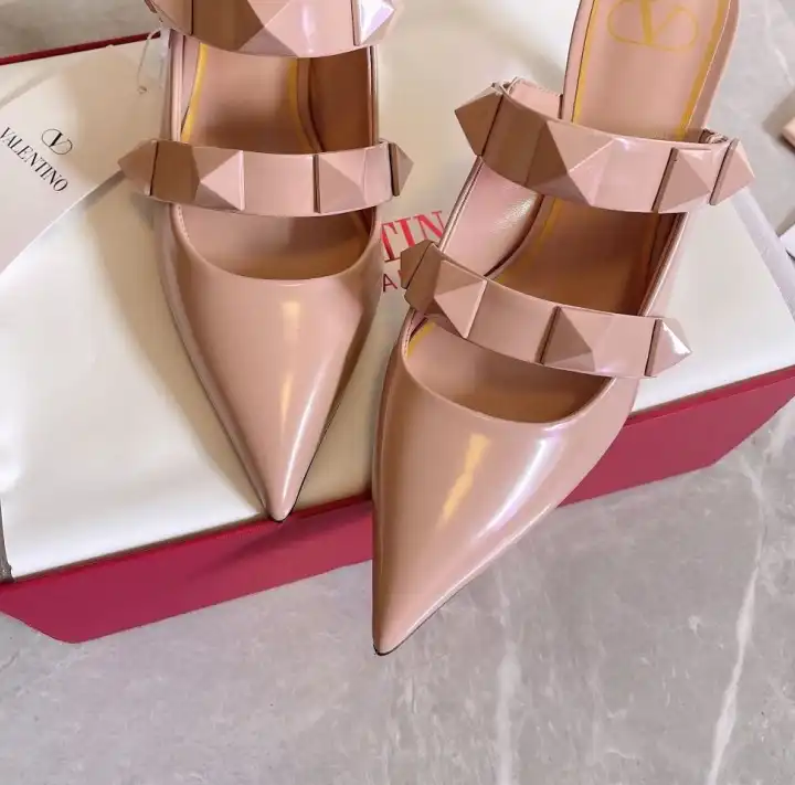 hype Valentino Sandals