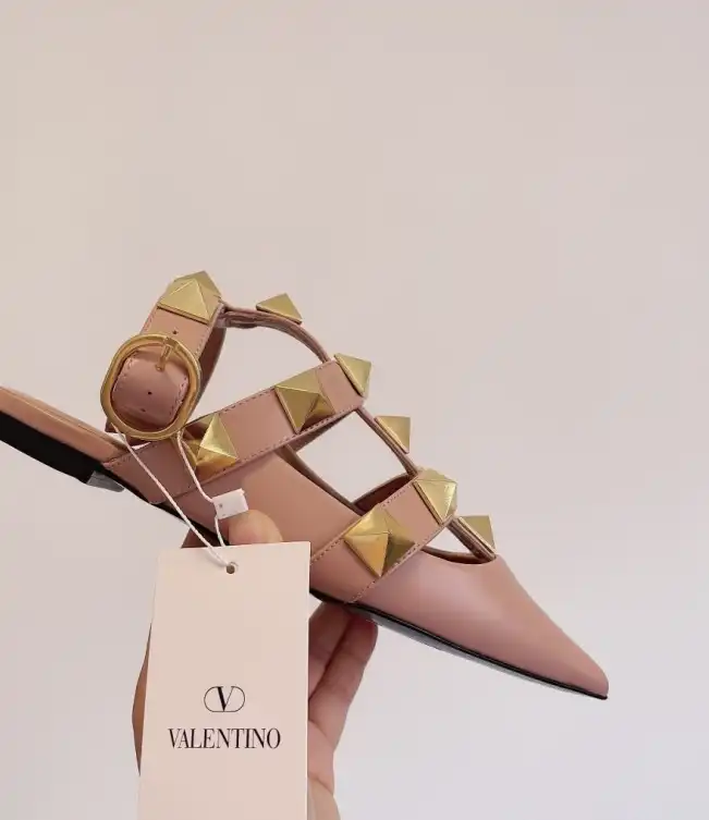 hype Valentino Sandals