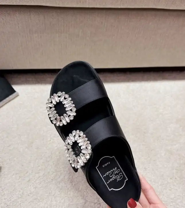 hype Roger Vivier Sandals