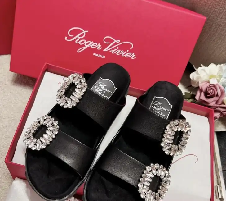 hype Roger Vivier Sandals