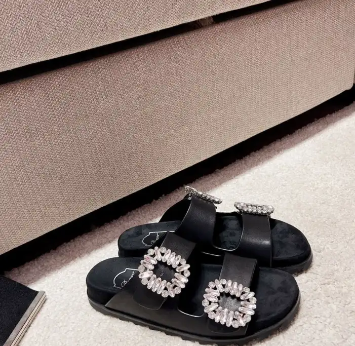 hype Roger Vivier Sandals