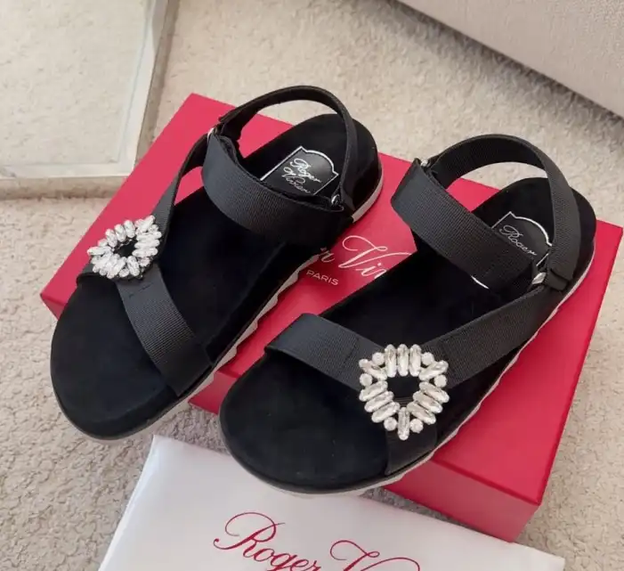 hype Roger Vivier Sandals