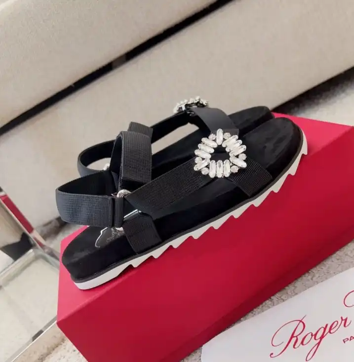 hype Roger Vivier Sandals