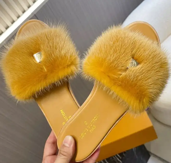 hype LV Slippers