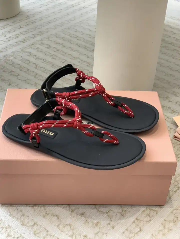 hype Miu Miu Slippers