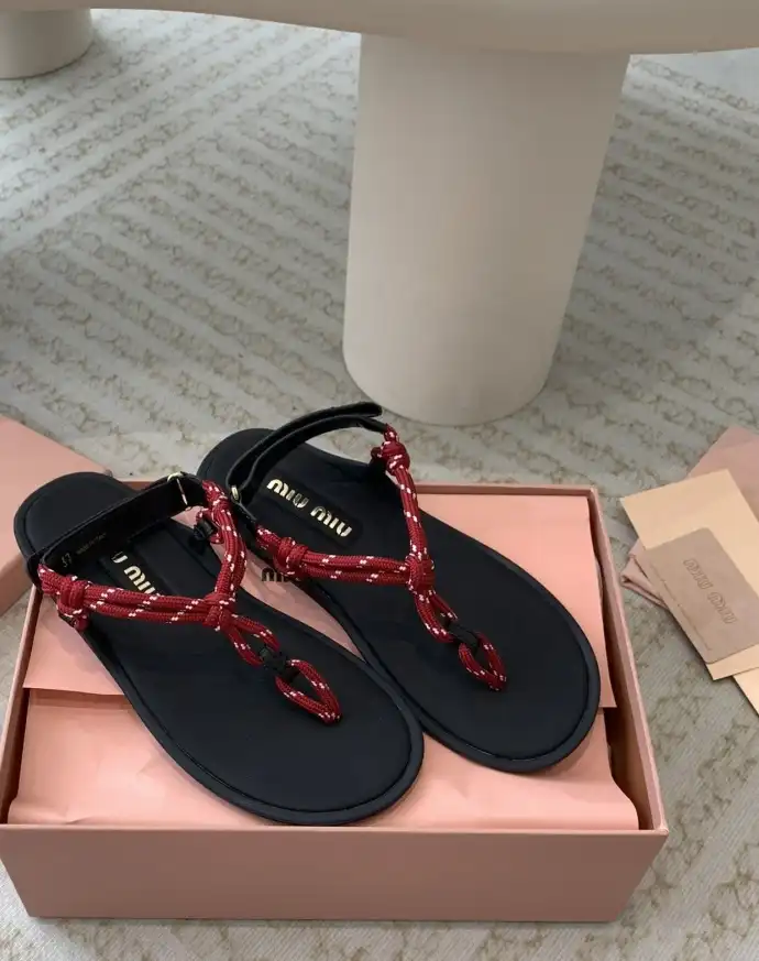 hype Miu Miu Slippers