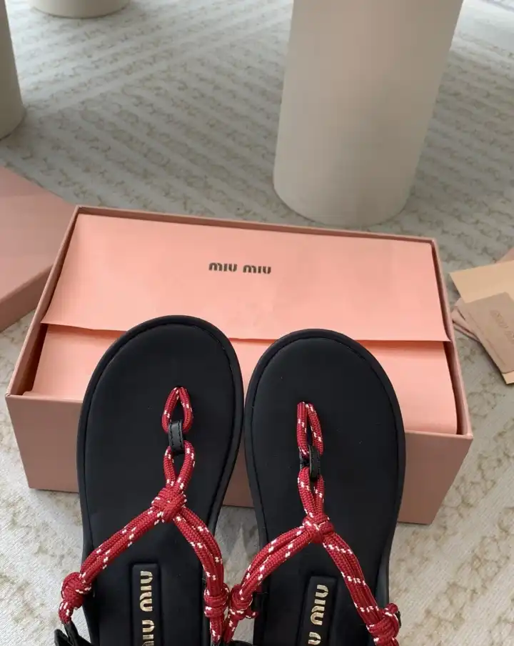 hype Miu Miu Slippers