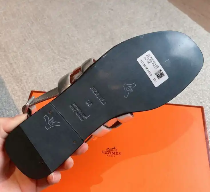 hype Hermes Sandals