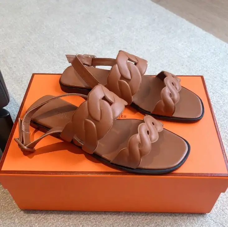 hype Hermes Sandals