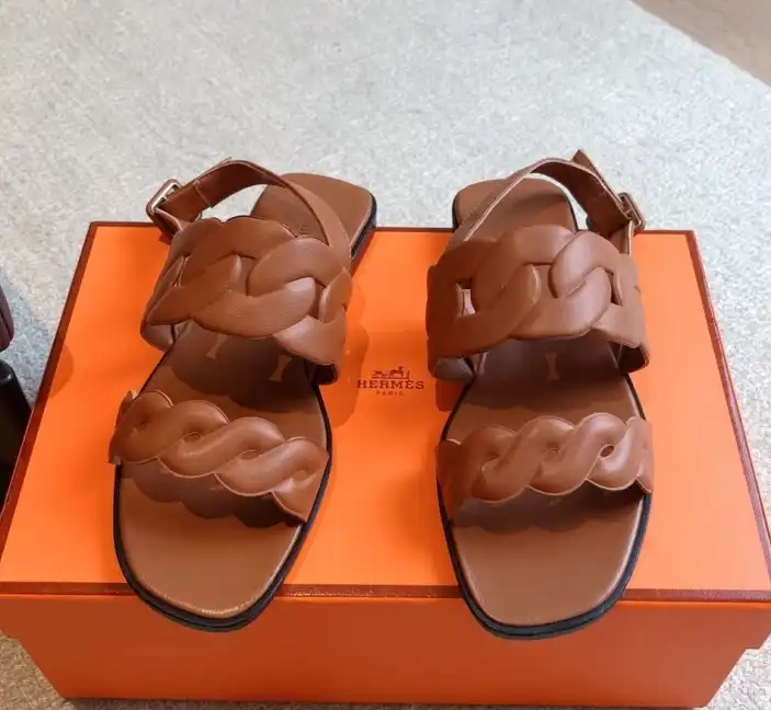 hype Hermes Sandals