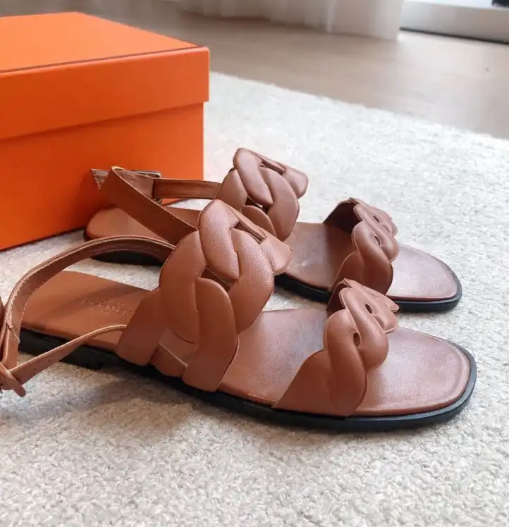 hype Hermes Sandals