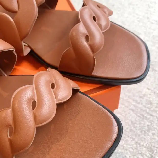 hype Hermes Sandals