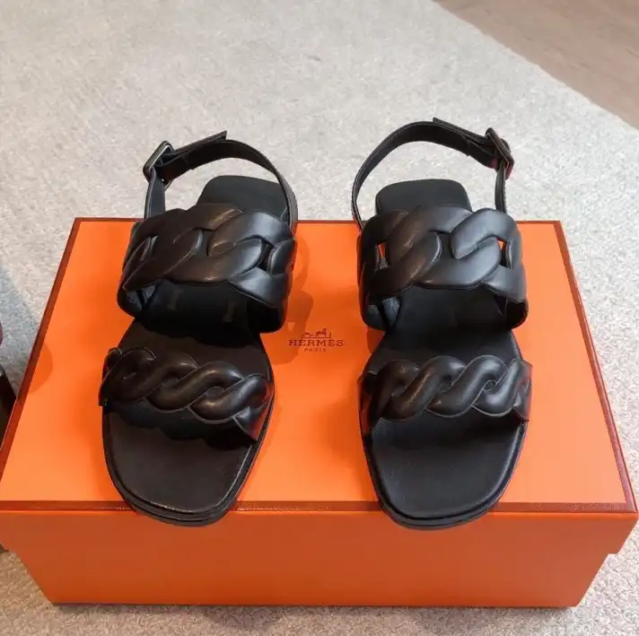 hype Hermes Sandals