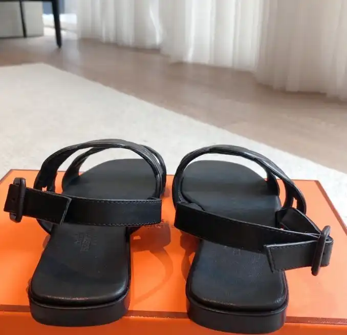 hype Hermes Sandals