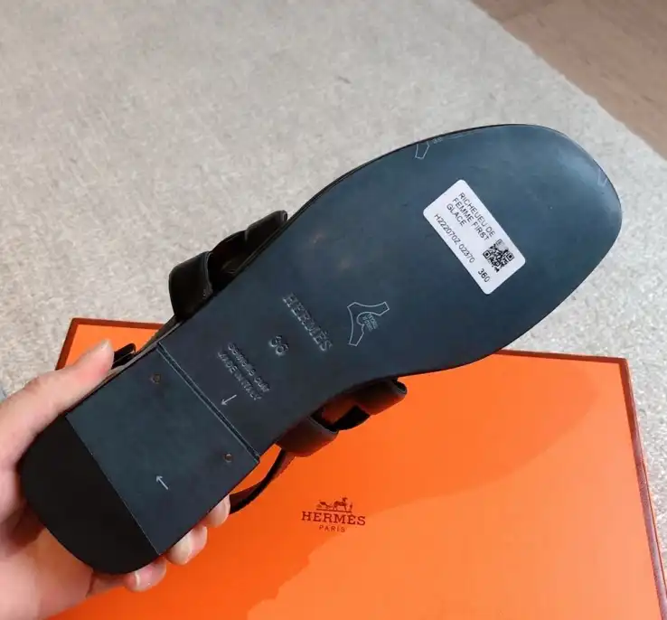 hype Hermes Sandals