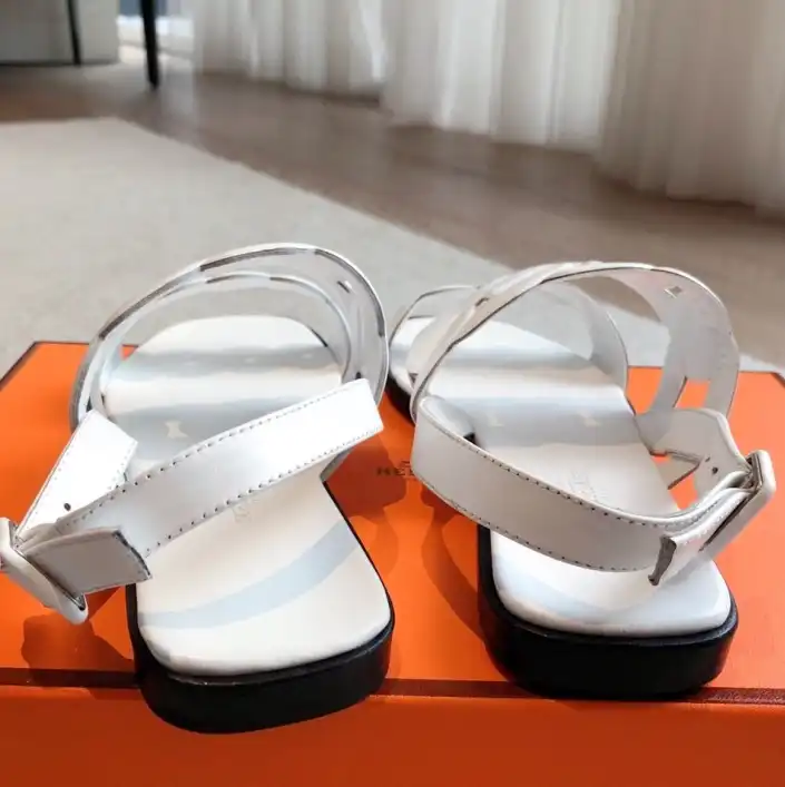 hype Hermes Sandals