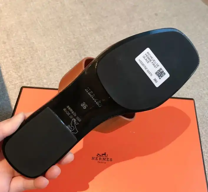 hype Hermes Slippers