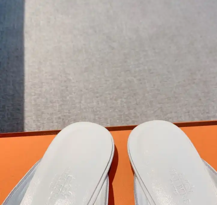 hype LV Slippers