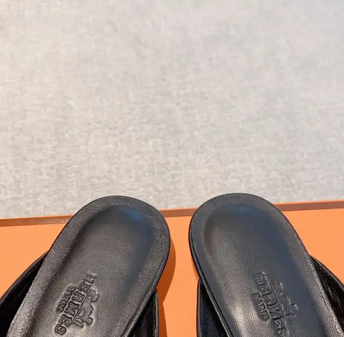 hype LV Slippers