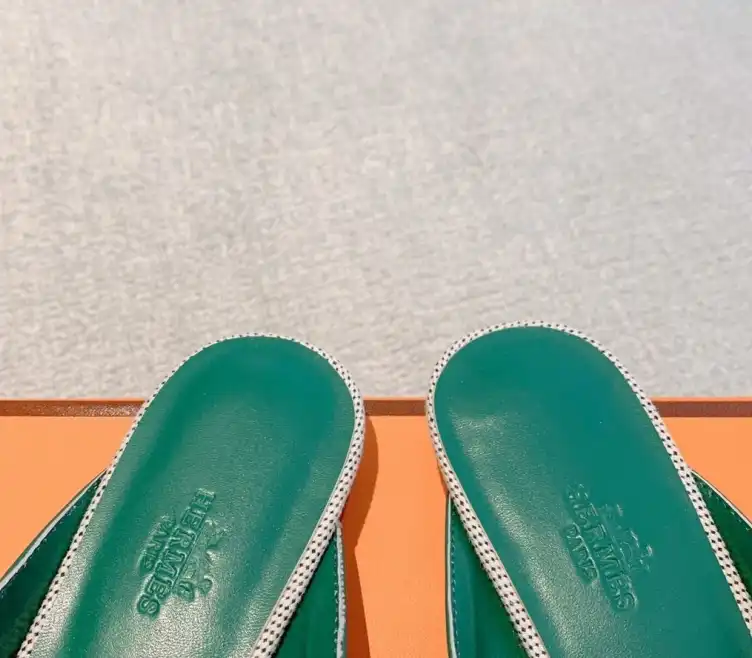 hype LV Slippers