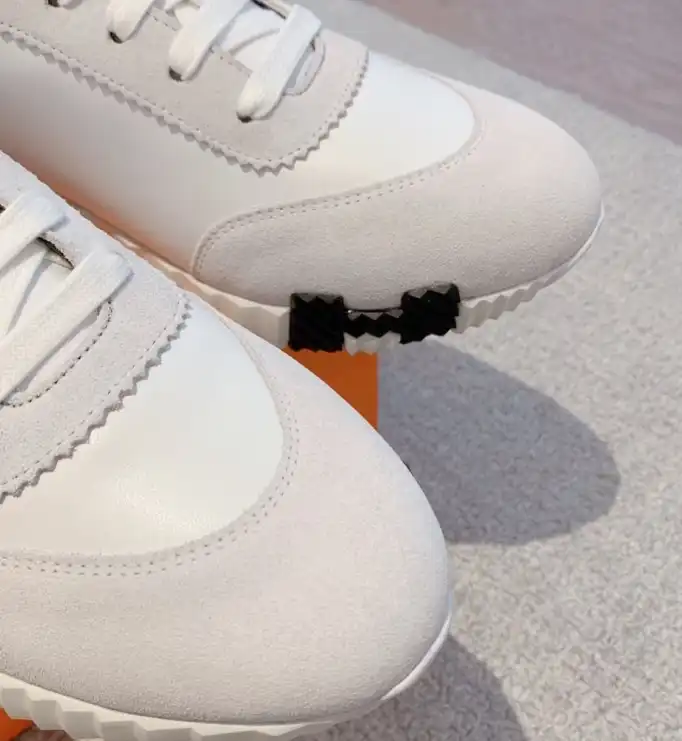 hype Hermes Casual Shoes