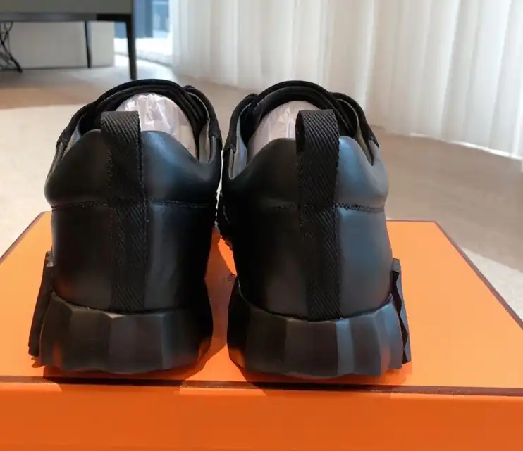 hype Hermes Casual Shoes