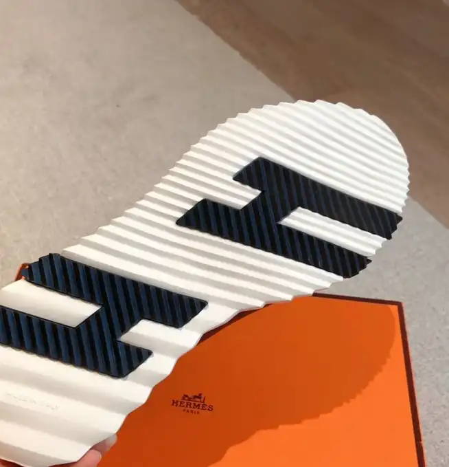 hype Hermes Casual Shoes