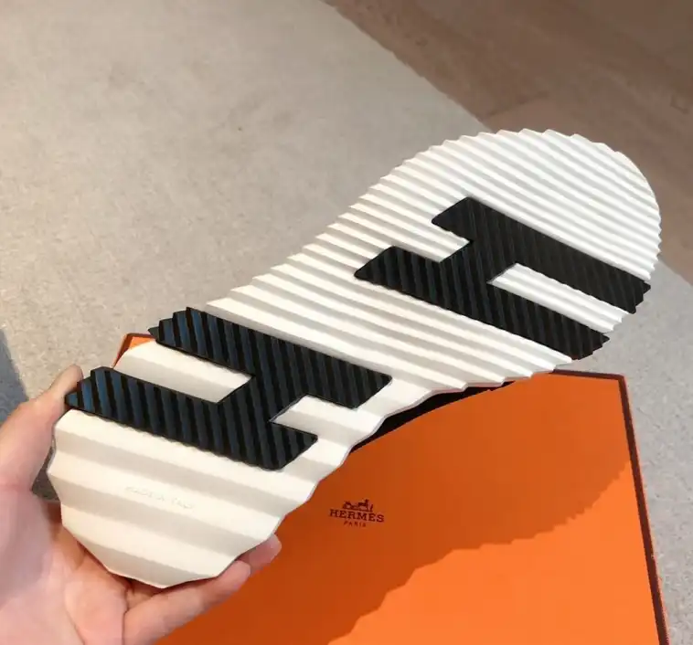 hype Hermes Casual Shoes