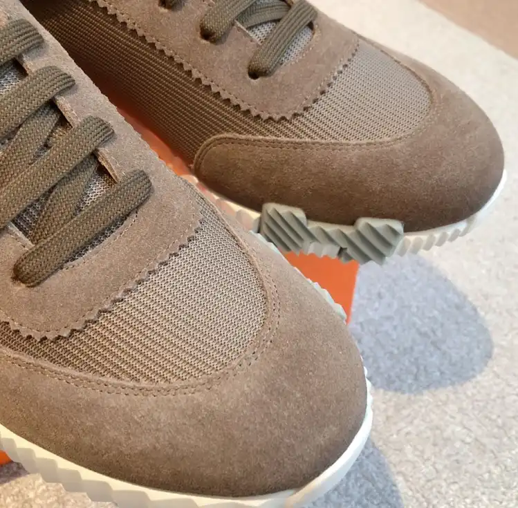 hype Hermes Casual Shoes