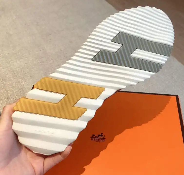 hype Hermes Casual Shoes