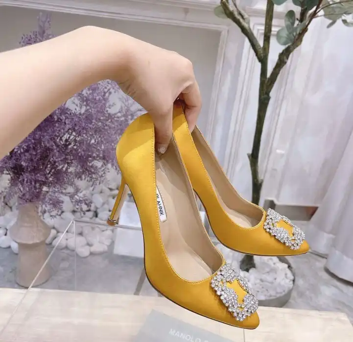 hype Manolo Blahnik High Heels