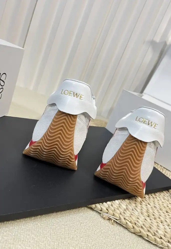 hype Loewe Sneakers