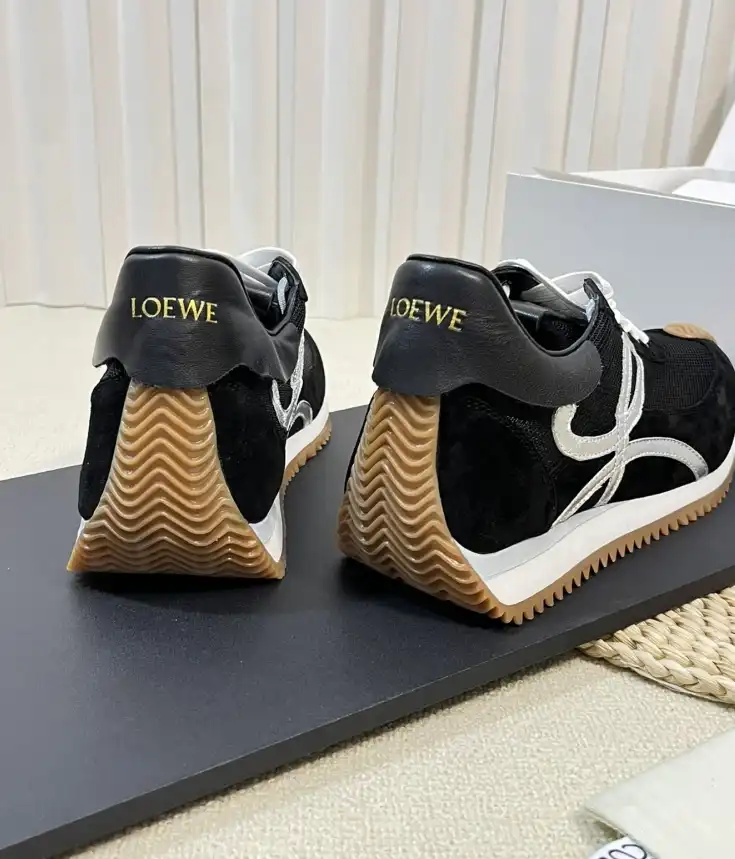 hype Loewe Sneakers