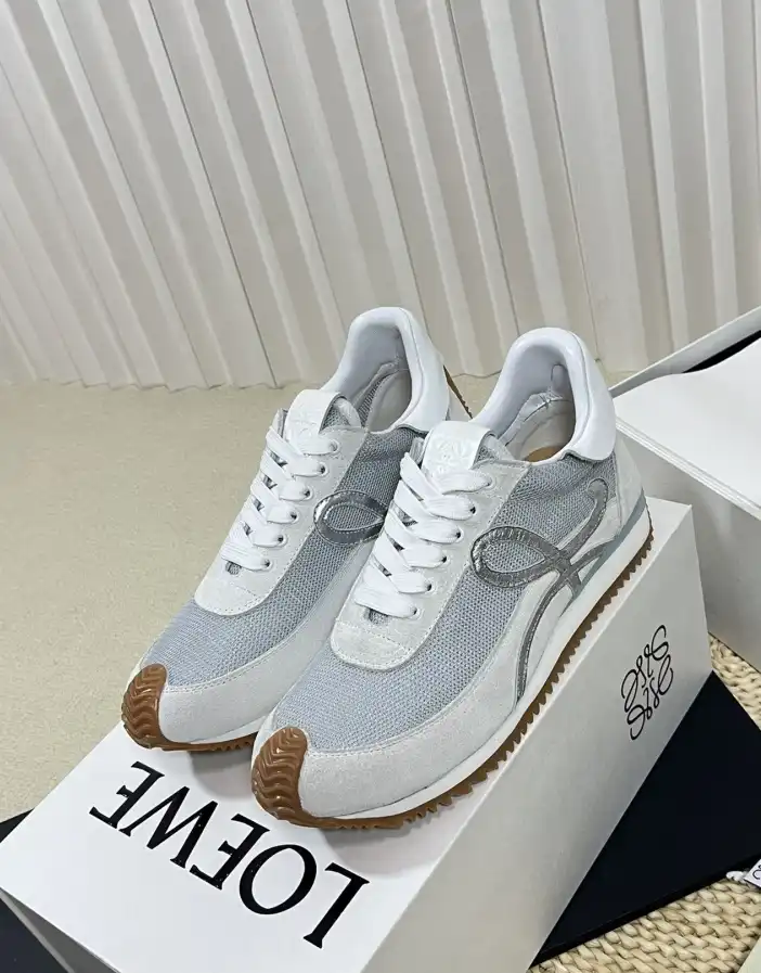 hype Loewe Sneakers