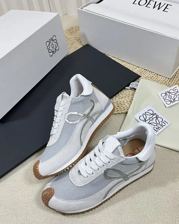 hype Loewe Sneakers