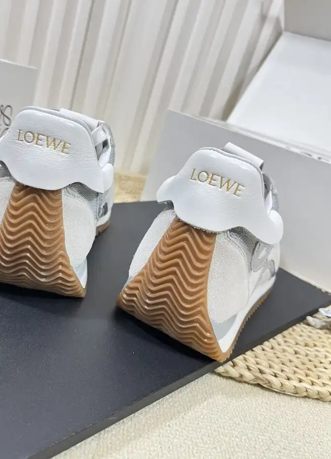 hype Loewe Sneakers